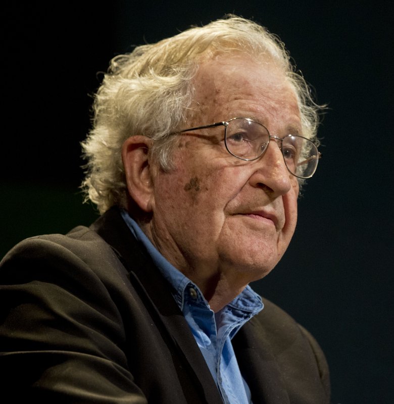 Noam Chomsky, creador del modelo de propaganda junto a Edward Herman
